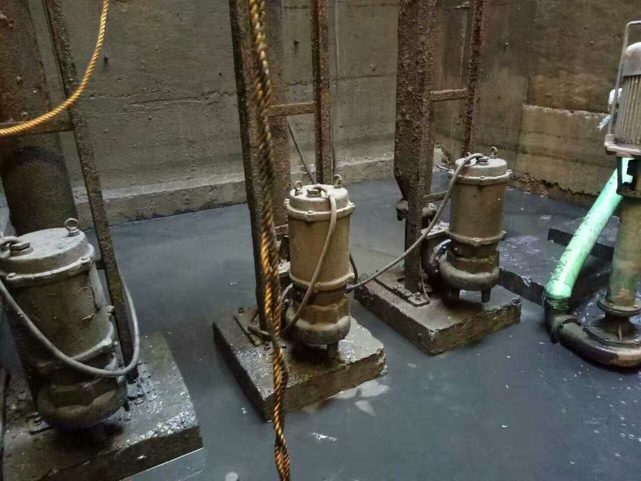 香河污水池清理